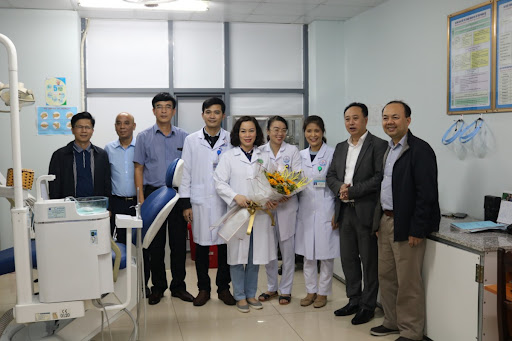 Đội ngũ bác sĩ giỏi của răng hàm mặt TW