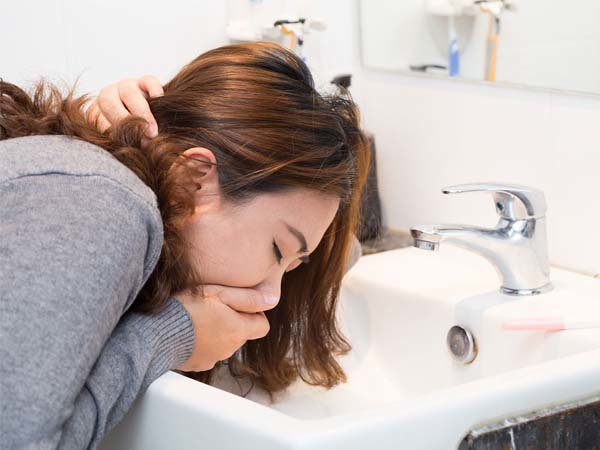 Cảm giác mệt mỏi và buồn nôn khó chịu