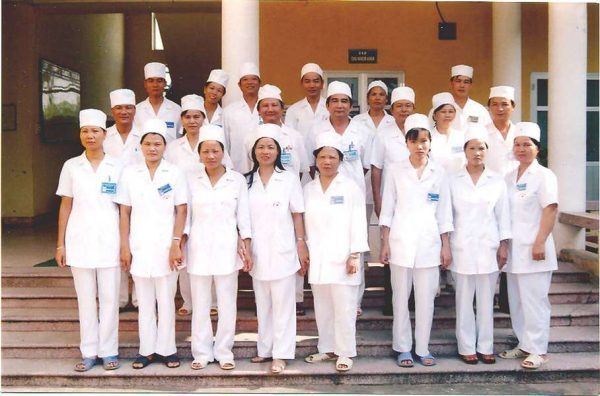 Đội ngũ y bác sĩ bệnh viện 103