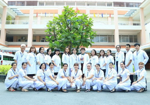 Đội ngũ bác sĩ bệnh viện quân 11