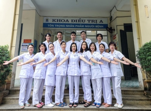 Đội ngũ bác sĩ của bệnh viện tâm thần