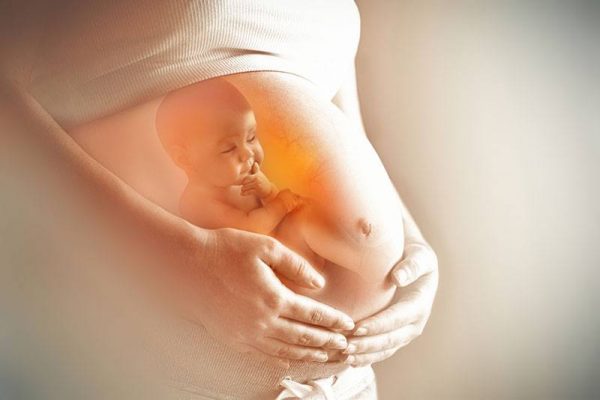 Dấu hiệu bà bầu ra huyết trắng bình thường