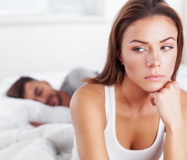 Quan hệ bị đau rát khi mang thai: Nguyên nhân & cách khắc phục