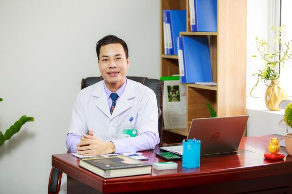 Tiến sĩ, Bác sĩ Đinh Việt Hùng