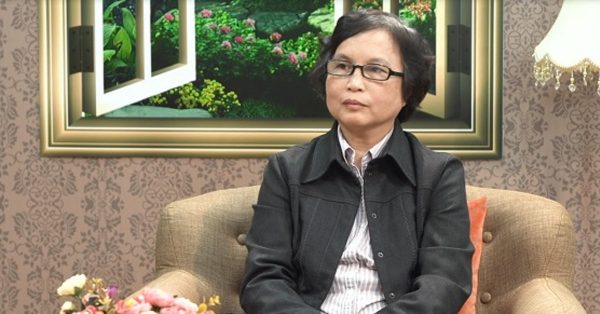 Phó Giáo sư, Tiến sĩ Nguyễn Thị Vân Hồng