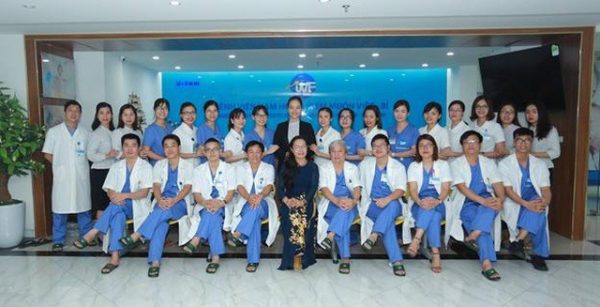 Quy tụ nhiều bác sĩ giỏi trực tiếp khám và điều trị