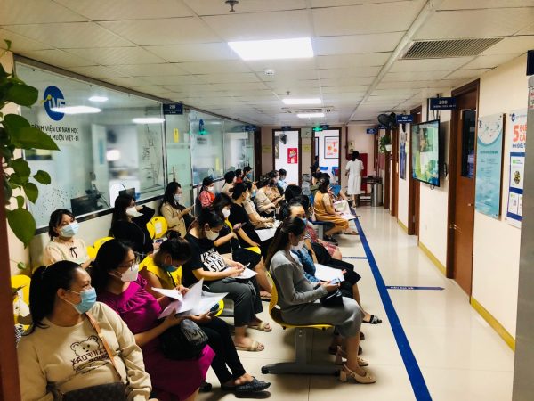 Quy tụ nhiều bác sĩ giỏi trực tiếp khám và điều trị