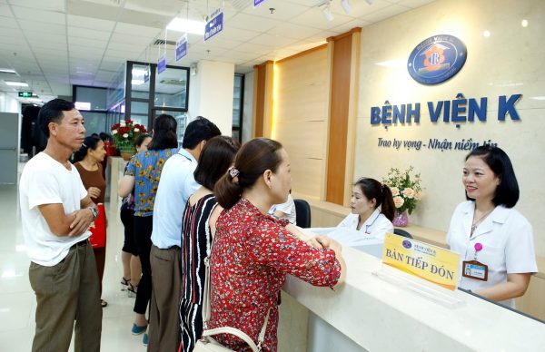 Khám bệnh tự nguyện tại Khoa khám bệnh của bệnh viện K1