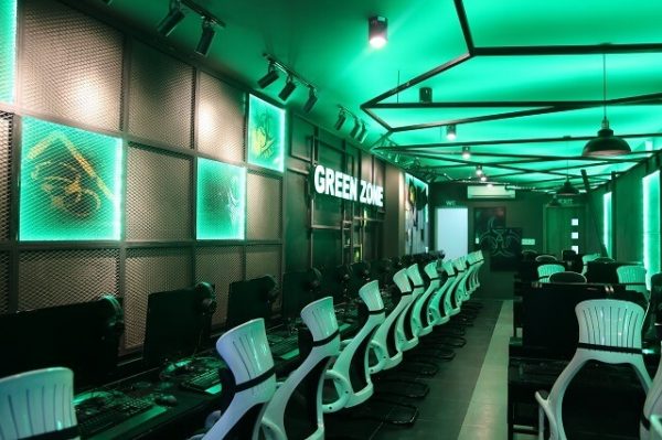 Green Zone Gaming Lounge – Tiệm game gần đây